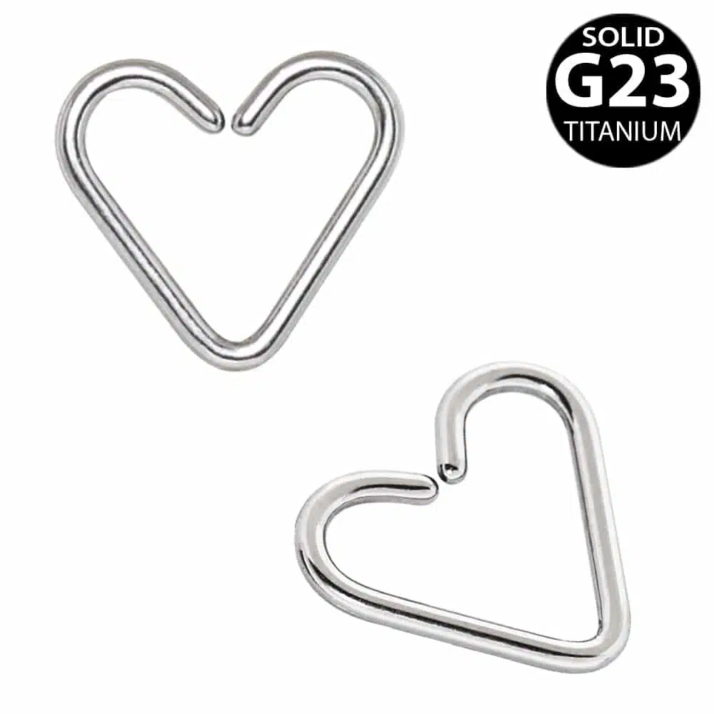 Hjärtformad Tragus/Helix i titan