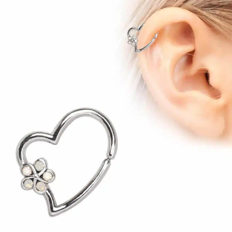 Hjärtformat Piercingsmycke med opaler och blomma