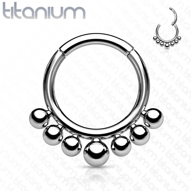 Segment Clicker Ring Titanium med 7 Kulor