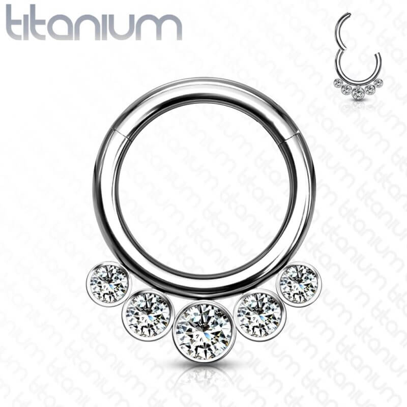 Segment Clicker Ring Titanium med 5 Kristaller
