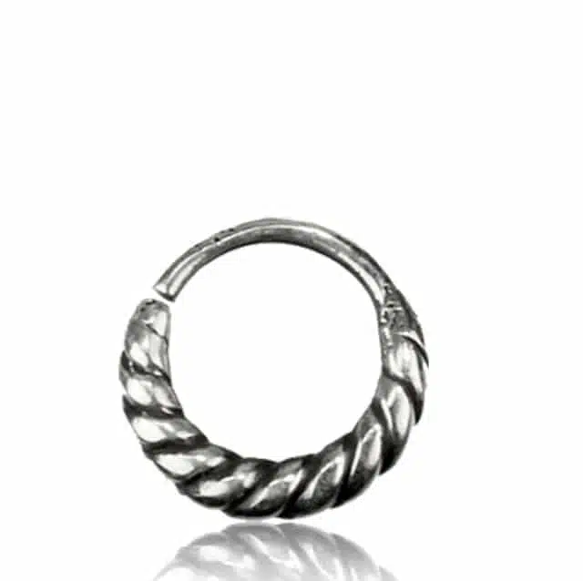 Septumsmycke i sterling silver med rep